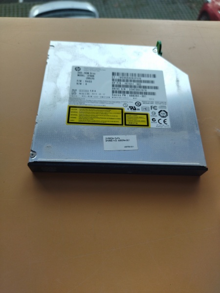 Fichier:HPCompaq7..jpg