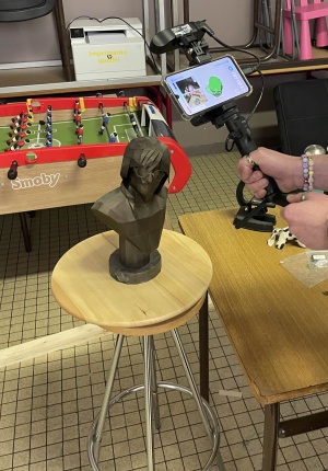 Scan buste beatles.jpg