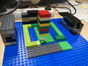 Antenne-relai-Envrionnement en lego.jpg