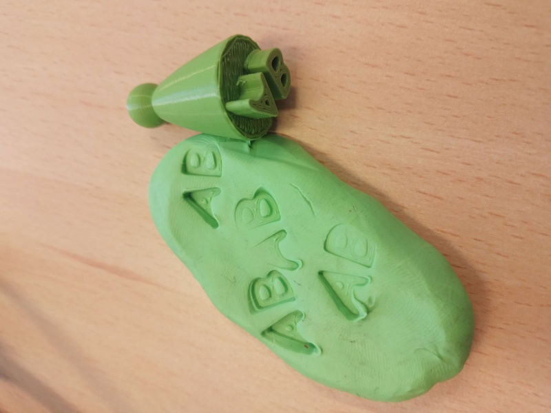 Fichier:1er Essai tampon AA.jpg